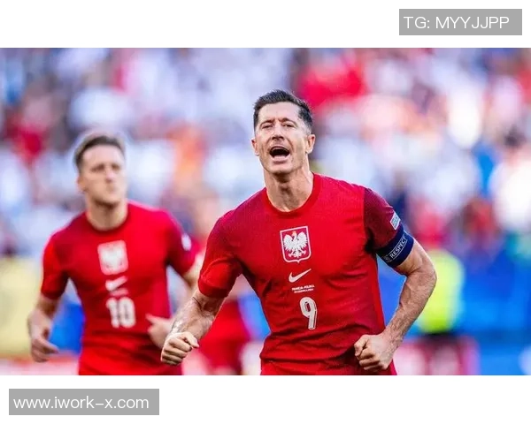 荷兰与德国上半场激战回顾精彩瞬间与战术分析